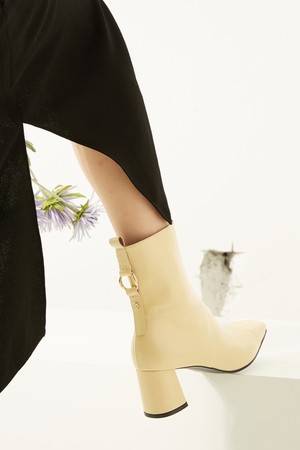 Ring Point Block Hill Ankle Boots- MD1088b Butter Beige