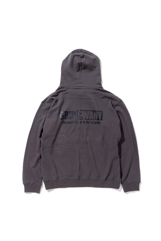 [GSMCT-075] GS 스웨트 후디 스틸 그레이는 봄, 가을, 겨울 모두 활용 가능한 공용 후드티입니다. 부드러운 면 소재로 제작되어 편안한 촉감을 제공하며, 루즈핏 실루엣으로 여유로운 착용감을 선사합니다. 무지 디자인에 스틸 그레이 컬러가 더해져 캐주얼하고 베이직한 스타일을 연출하며, 코드 스토퍼 디테일로 포인트를 더했습니다. 캠핑룩이나 집콕룩 등 다양한 TPO에 활용 가능하며, 미니멀한 스타일을 즐기는 분들께 추천합니다.
