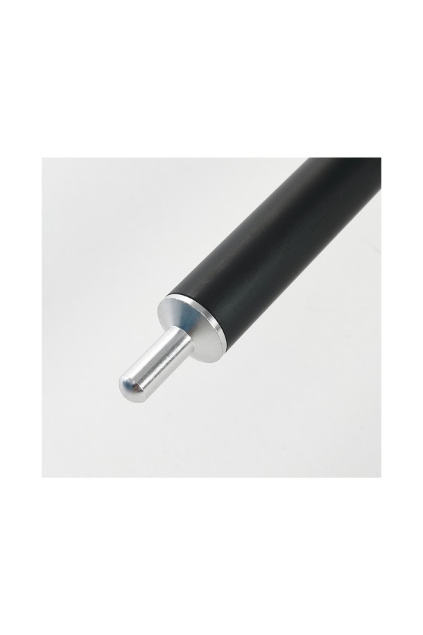 백컨트리 280쉘터 얼티메이트 이지폴 DAC는 캠핑 및 아웃도어 활동에 적합한 텐트 폴대입니다. 알루미늄 소재로 제작되었으며, 실버 색상으로 세련된 외관을 자랑합니다. 조립식으로 설치가 용이하며, SF 몰드 연결식, 볼 포켓 체결 방식, 지면 팩 고정 방식을 통해 안정적인 설치를 지원합니다. 총 무게는 3.0kg이며, 177-480mm 사이즈로 다양한 쉘터에 활용 가능합니다. 세로바 4개 (16mm), 가로바 4개 (14.5mm), 라운드 캡, SF 몰드 롱 팁, 탄성 밴드, 도클립 4개 등의 부품이 포함되어 사용자 편의성을 높였습니다.
