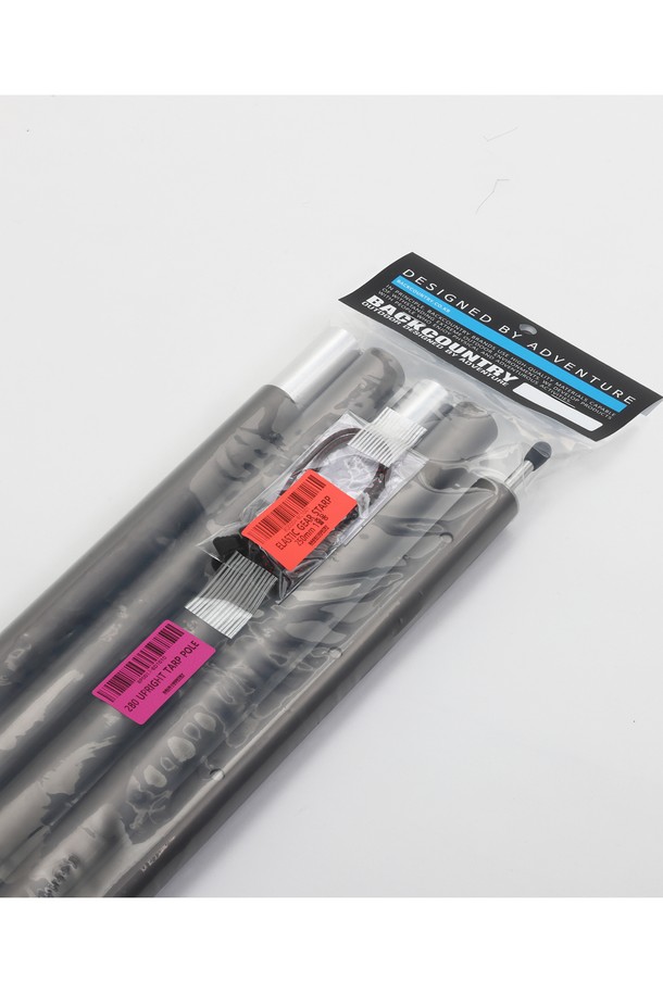 백컨트리 280TB 업라이트 타프 폴은 캠핑 및 아웃도어 활동에 적합한 알루미늄 소재의 텐트 지지대입니다. 실버/그레이 색상으로 제공되는 이 타프 폴은 280cm의 사이즈를 가지며, 접이식 및 분리형으로 휴대가 용이합니다. 타프 전용으로 설계된 업라이트 타입의 이 폴대는 튼튼한 지지력을 제공합니다.
