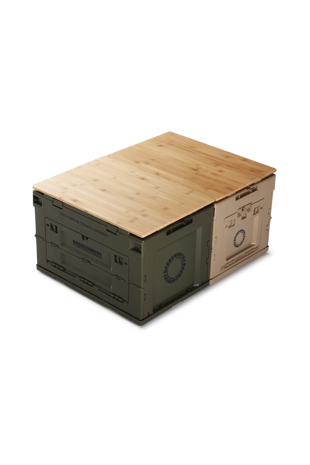 백컨트리 포터블 폴딩 스토리지 컨테이너 세트는 캠핑, 수납, 정리 등 다용도로 활용 가능한 50L 용량의 접이식 수납함입니다. 아미그린, 베이지 색상으로 출시되었으며, 폴리프로필렌 소재로 제작되어 10°C~60°C의 온도 내구성을 지니고 최대 15kg까지 적재 가능합니다. 접이식 디자인과 손잡이로 휴대가 용이하며, 외부 530x365x335mm, 내부 490x337x310mm, 접은 크기 530x365x90mm, 무게 3kg으로 실내외에서 편리하게 사용할 수 있습니다.
