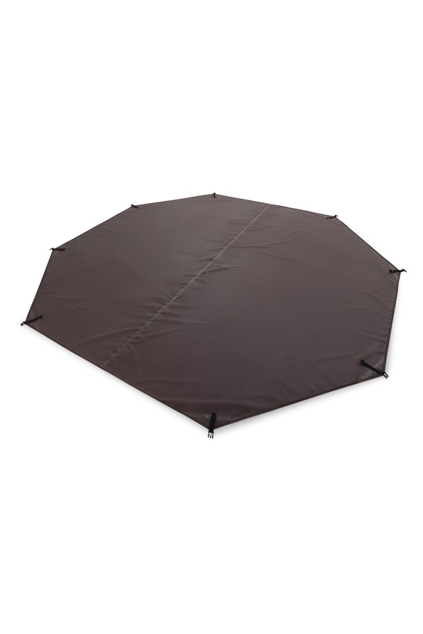 백컨트리 오리손 얼티메이트 그라운드시트는 캠핑 및 아웃도어 활동 시 텐트 바닥을 보호하며, 돔형 디자인의 텐트용 사이즈로 제작되었습니다. 올리브 및 브라운 색상으로 제공되며, 나일론 소재를 사용하여 방수 및 생활 방수 기능과 뛰어난 내구성을 자랑합니다. 무지 패턴의 이 그라운드시트는 백컨트리 오리손 텐트 전용으로 설계되었습니다.
