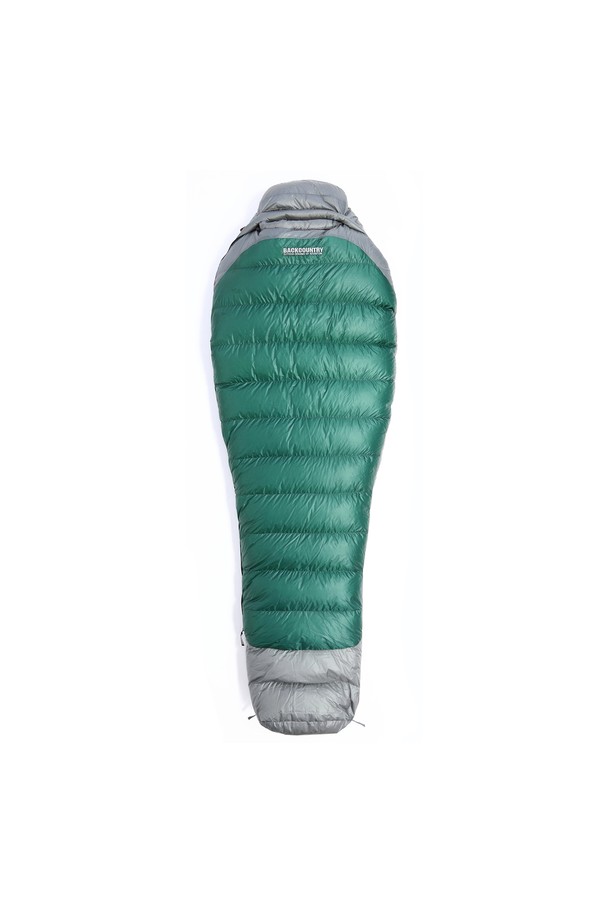백컨트리 WG700 구스다운 침낭은 캠핑과 백패킹에 적합하며, 동계 및 삼계절에 사용할 수 있는 머미형 침낭입니다. 700 필파워의 구스다운 충전재(90:10)를 사용하여 보온성이 뛰어나고, 방수 기능과 경량성까지 갖췄습니다. 다크 시안, 딥 크림슨 색상으로 제공되며 YKK 더블 슬라이더, 압축 가방, 보관용 케이스가 포함되어 있습니다.
