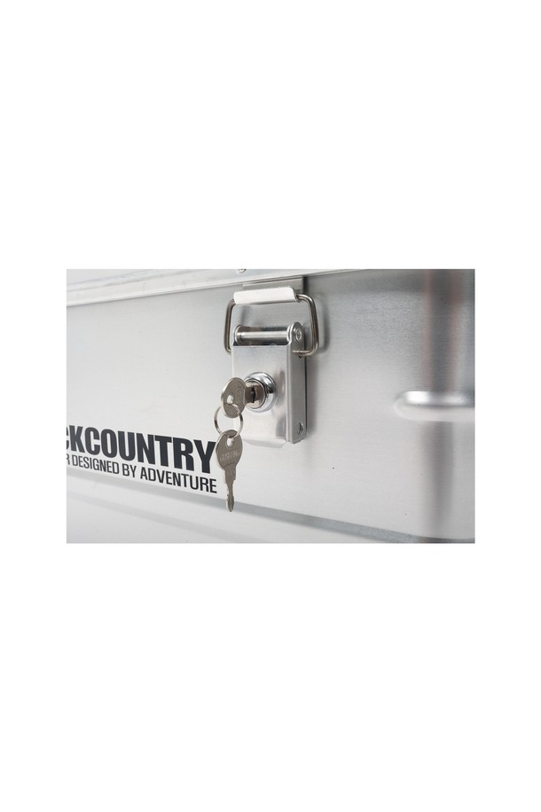 백컨트리 알루미늄 멀티박스 50리터 캠핑 수납 방수는 캠핑 및 수납, 보관에 최적화된 제품입니다. 견고한 알루미늄 소재, 실버 컬러로 제작되었으며, 50L의 넉넉한 사이즈를 자랑합니다. 저반사 표면 처리, 스크래치 및 지문 방지 코팅, 매트 마감으로 외부 손상을 최소화하며, 실리콘 가스켓과 잠금 시스템, 스프링 핸들, 그리고 30kg의 최대 하중으로 안전한 보관을 지원합니다. 외부 크기는 570x380x280mm, 내부 크기는 550x360x250mm이며, 무게는 4.25kg입니다.
