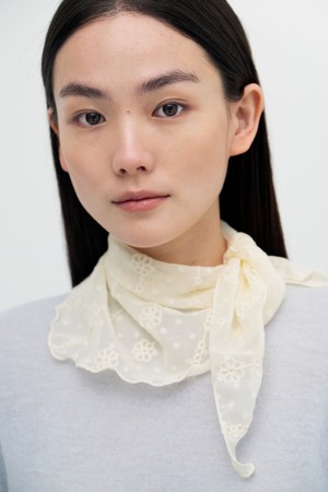 Embroidered Petit Arc Scarf_2colors