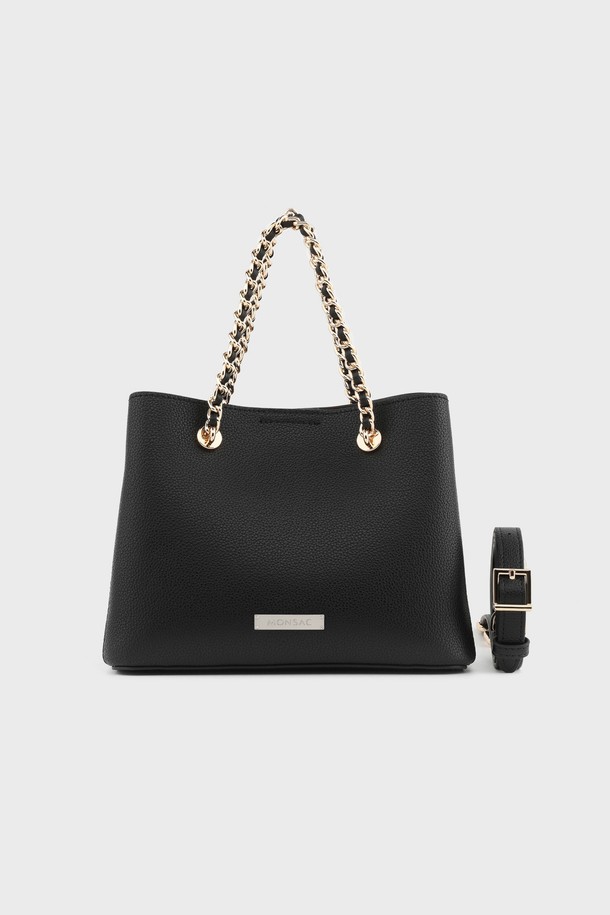 카멜리 소가죽 체인 숄더백 블랙 AL28-2813-BK는 부드러운 소가죽 소재의 미디엄 사이즈 숄더백입니다. 세련된 블랙 컬러에 체인 장식이 더해져 클래식, 미니멀, 시크한 스타일을 연출합니다. 탈부착 가능한 스트랩으로 토트백, 크로스백으로 다양하게 활용 가능하며, 이중 지퍼와 내부 지퍼 포켓, 히든 포켓으로 수납력을 높였습니다. 데이트룩, 오피스룩, 모임룩 등 다채로운 TPO에 매치하여 여성스러운 스타일을 완성해 보세요. 사각 쉐입의 깔끔한 디자인으로 어떤 룩에도 잘 어울립니다.
