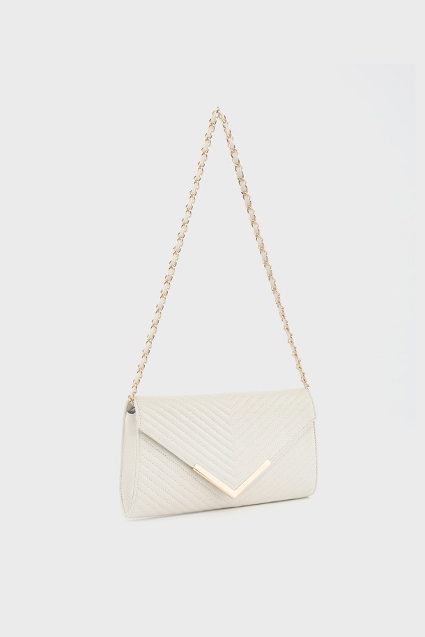 MONSAC - 여성 가방 - 몽삭 클로에 소가죽 V퀼팅 체인 크로스백 아이보리 AL18-2802-IV