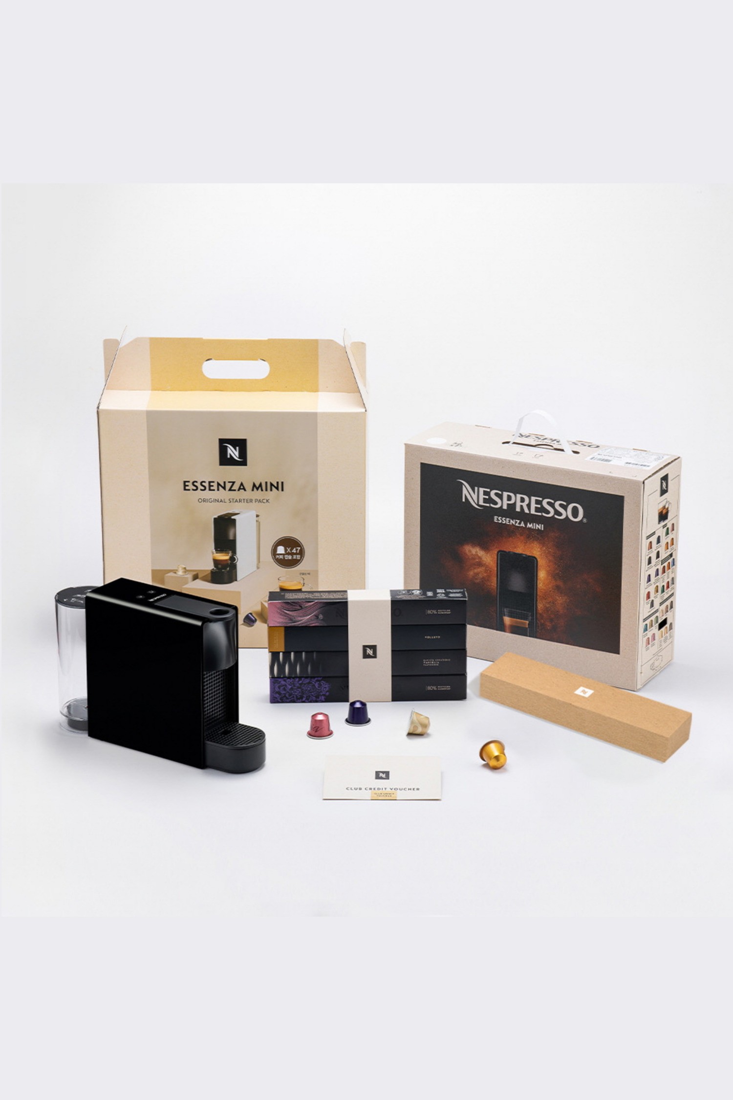 Nespresso Essenza Mini C30 and De'Longhi Magnifica Plus ECAM320.60.B product comparison image