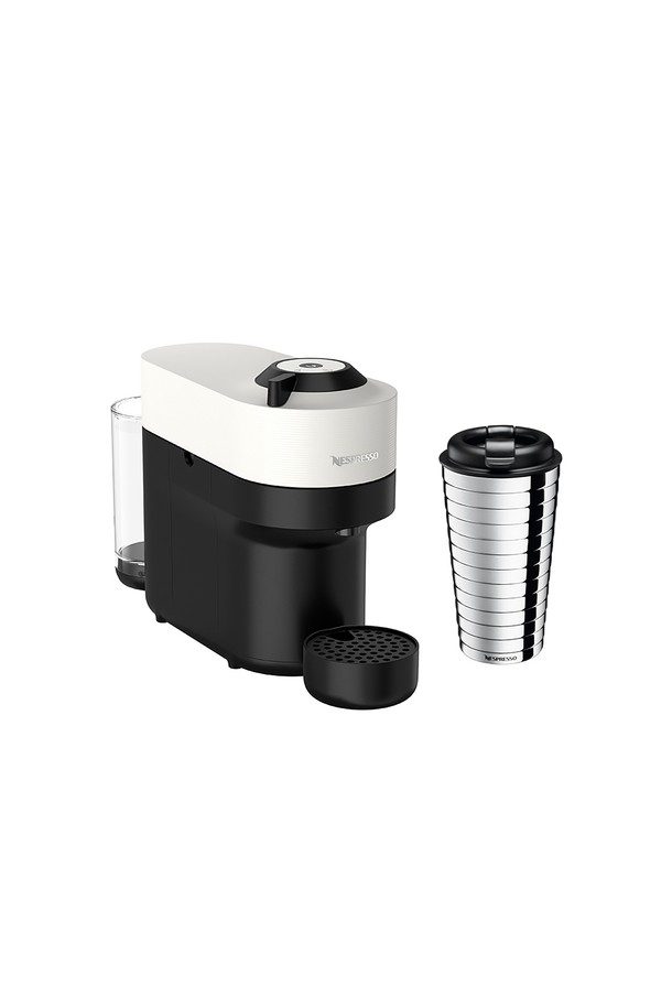 버츄오 팝 GCV2 에스프레소 캡슐커피머신 코코넛 화이트는 컴팩트하고 스타일리시한 디자인으로, 주방 어디에든 잘 어울립니다. 스테인리스 스틸, 실리콘, 폴리프로필렌 소재로 제작되었으며, 비비드한 코코넛 화이트 색상이 산뜻함을 더합니다. 30초 예열, 원터치 작동, 자동 캡슐 인식을 지원하여 간편하게 에스프레소를 즐길 수 있습니다. 아이스/라떼 모드를 통해 다양한 커피 레시피를 시도해 보세요. 구성품인 트래블 머그 터치와 함께라면 언제 어디서든 따뜻한 커피를 휴대할 수 있습니다. 자동 전원 차단, 바코드 인식, 온도 유지, 스마트 연결, 자동 소프트웨어 업데이트 기능도 갖추고 있습니다.
