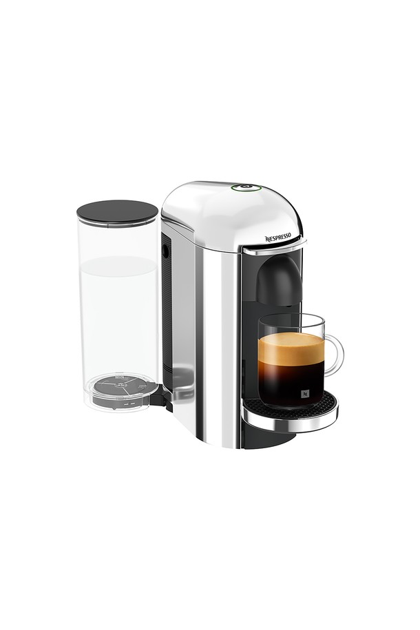 네스프레소 버츄오 플러스 GCB2 (Nespresso Vertuo Plus GCB2) 에스프레소 캡슐커피머신 크롬 에디션은 크롬 색상의 세련된 디자인으로 가정용으로 적합합니다. 자동 오픈/클로즈 기능, 바코드 브루잉 시스템을 통해 간편하게 에스프레소를 즐길 수 있으며, 40초 예열로 빠르게 사용 가능합니다. 리스트레토(25ml), 에스프레소(40ml), 더블 에스프레소(80ml), 그랑 룽고(150ml), 머그(230ml) 등 다양한 추출 용량을 지원하며, 1.8L 물통 용량과 14~10개의 캡슐을 보관할 수 있습니다. 9분 자동 전원 꺼짐과 에너지 절약 모드를 통해 더욱 편리하고 경제적이며, 전용 폴리싱 천으로 관리할 수 있습니다. 
