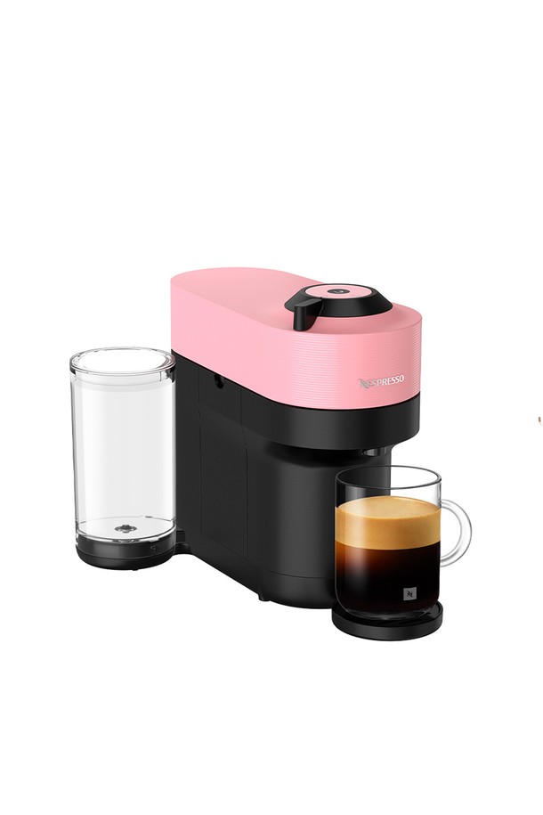 네스프레소 버츄오 팝+ GDV6 에스프레소 캡슐커피머신 핑크는 21.9 x 35.6 x 26.5 cm 크기에 3.6kg의 무게로, 30초 예열 시간을 거쳐 바코드 브루잉(센트리퓨전) 기술로 풍부한 커피를 추출합니다. 750ml 물통 용량과 1300W 소비전력으로, 리스토레토(25ml)부터 XL(355ml)까지 다양한 6가지 컵 사이즈를 지원합니다. 아이스 & 라떼 모드, 스마트 커넥티비티, 자동 꺼짐(에너지 절약 모드), 높이 조절 컵 받침 등 편리한 기능을 갖추었습니다. 핑크 색상의 세련된 디자인은 주방 인테리어에 포인트를 더하며, 정품 등록 시 최대 24개월까지 보증받을 수 있습니다.
