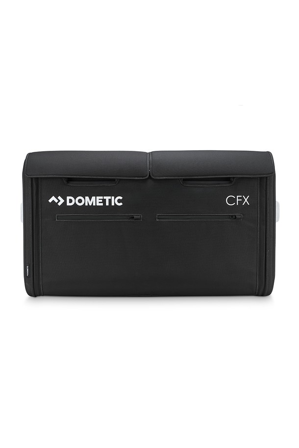 CFX5 75 전용 캠핑 보호커버 케이스는 75L 라지 사이즈의 사각 디자인으로, 캠핑 시 CFX5 75를 안전하게 보호합니다. 블랙 컬러의 나일론 소재로 제작되어 내구성이 뛰어나며, 방수 기능을 갖춰 외부 환경으로부터 내용물을 안전하게 지켜줍니다. 지퍼형 잠금 방식으로 편리하게 여닫을 수 있는 실용적인 캠핑 필수품입니다.
