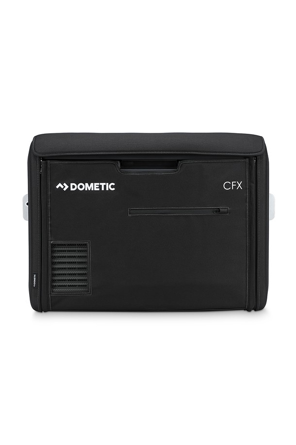 CFX5 55/55IM 전용 캠핑 보호 커버 케이스는 1200D 나일론 소재의 블랙 색상으로 제작되었으며, 사각 형태에 EVA 패널을 더해 충격 보호 기능을 강화했습니다. 4조각 구조 설계와 통기성 설계를 통해 내용물을 안전하게 보호하며, 캠핑 및 아웃도어 활동 시 필요한 보관 기능을 제공합니다. CFX5 55/55IM 모델에 최적화된 사이즈로 제작되어 완벽한 핏을 자랑하며, 추가 수납 공간으로 편리성을 더했습니다.
