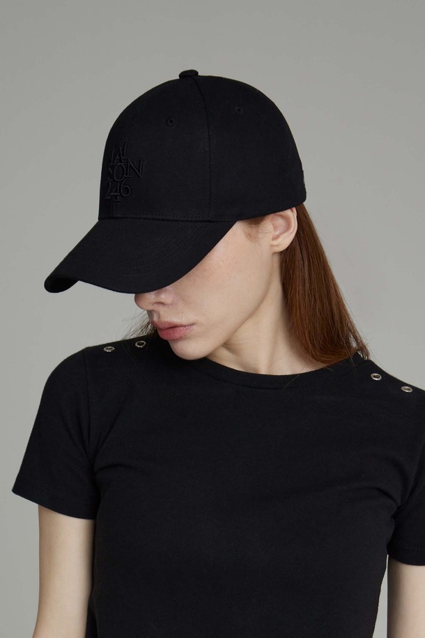 MAISON246 - 모자 - [6차 리오더] WOMEN SIGNITURE BIGLOGO OVERFIT BALLCAP 7COLOR