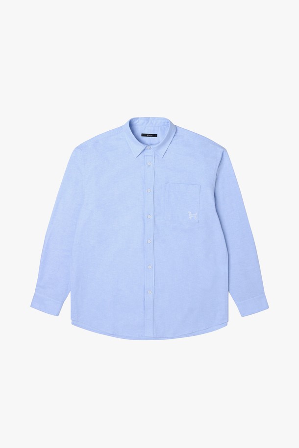 남성 베이직 옥스포드 셔츠(HA2LS90)는 부드러운 면 소재로 제작되어 편안한 착용감을 선사합니다. 차이나칼라 디자인과 레귤러핏으로 클래식하면서도 깔끔한 스타일을 연출하며, 봄, 여름, 가을 3계절 모두 활용 가능합니다. 얇은 두께감과 긴소매 기장으로 다양한 TPO(출근룩, 비즈니스 캐주얼, 데이트룩)에 맞춰 활용할 수 있습니다. 무지 하늘색 컬러는 미니멀하고 캐주얼한 스타일을 완성하며, 옥스포드 원단 특유의 고급스러운 질감을 느낄 수 있습니다. 베이직한 디자인으로 유행을 타지 않아 오랫동안 즐겨 입을 수 있는 아이템입니다.
