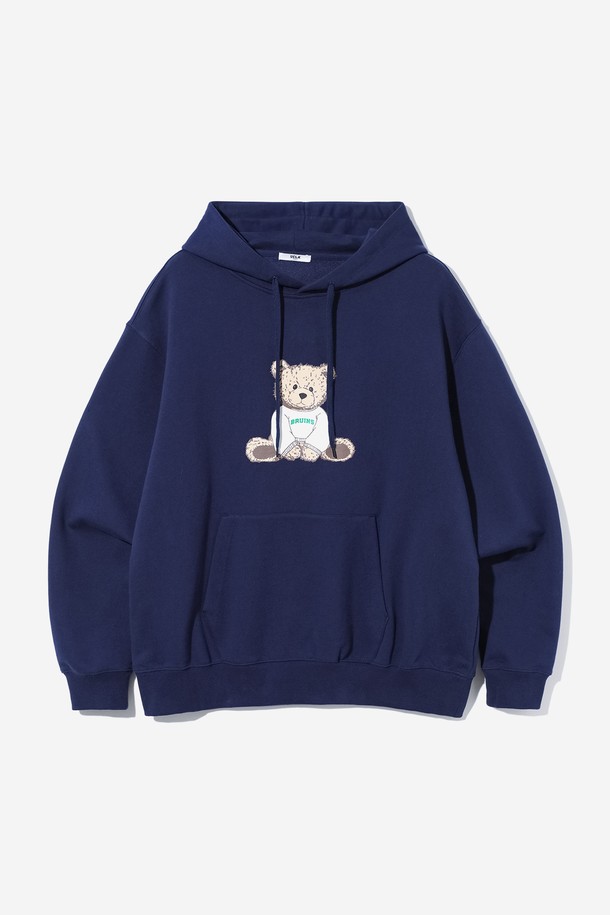 네이비 컬러의 남녀공용 프레피 릴 베어 후디입니다. 캐주얼하면서도 프레피한 스타일을 연출하기 좋으며, 가을과 겨울에 따뜻하게 입을 수 있습니다. 릴랙스 핏으로 편안한 착용감을 선사하며, 크롭 기장으로 트렌디함을 더했습니다. 후드 디자인과 곰 캐릭터 프린트가 귀여운 포인트를 더하는 긴소매 후드티셔츠입니다. 데일리룩으로 활용하기 좋은 아이템입니다.

