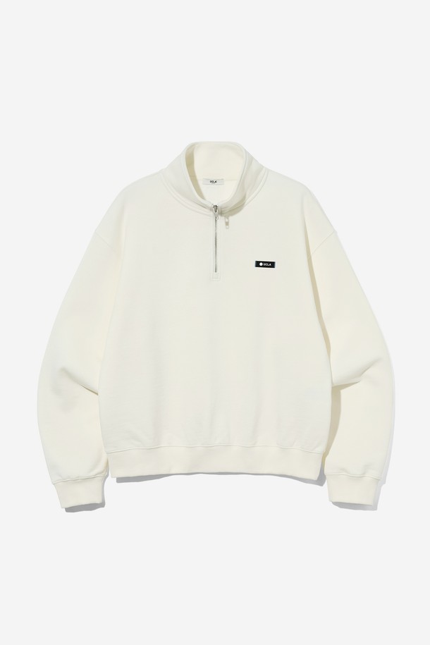 남녀공용 데일리 스몰로고 하프집업[CREAM](UB9LT37_21)은 부드러운 촉감의 면 소재로 제작되어 편안한 착용감을 선사합니다. 베이직한 디자인에 캐주얼한 스타일을 더해 데일리룩 또는 일상복으로 활용하기 좋습니다. 크림 컬러에 스몰 로고 패턴이 은은하게 포인트가 되어 미니멀한 매력을 더합니다. 긴 소매와 하프넥 디자인, 레귤러핏으로 봄, 가을 시즌에 활용하기 좋은 아이템입니다. 집업 스타일로 간편하게 착용 가능합니다.
