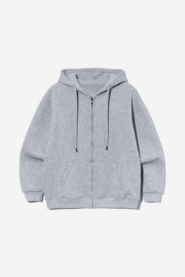 남녀공용 베이직 기모 후드집업(UBAGD20)은 가을, 겨울 시즌에 활용하기 좋은 캐주얼 스타일의 후드집업입니다. 부드러운 기모 안감으로 제작되어 포근한 착용감을 선사하며, 레귤러핏으로 편안하게 착용 가능합니다. 그레이 컬러의 무지 디자인으로 어떤 스타일에도 쉽게 매치할 수 있으며, 집콕룩이나 산책룩으로 활용하기 좋습니다. 긴 소매 기장의 두꺼운 두께감으로 보온성을 높였으며, 데일리룩으로 활용하기 좋은 미니멀하고 클래식한 디자인입니다.
