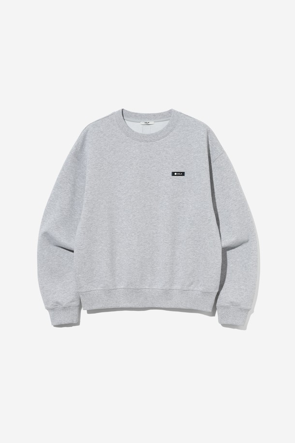 남녀공용 데일리 스몰로고 기모 스웻셔츠[M-GREY](UBCLT29_51)는 미니멀하고 베이직한 스타일의 스웻셔츠입니다. 부드러운 촉감의 면과 폴리에스테르 혼방 소재로 제작되어 가을, 겨울철 데일리룩으로 활용하기 좋습니다. 넉넉한 레귤러핏과 라운드넥 디자인으로 편안한 착용감을 선사하며, 소매와 밑단 시보리 마감으로 깔끔한 실루엣을 연출합니다. 멀란지 그레이 컬러에 로고 패턴이 더해져 캐주얼하면서도 클래식한 분위기를 줍니다. 캠퍼스룩, 커플룩으로도 활용 가능한 유니섹스 아이템입니다.
