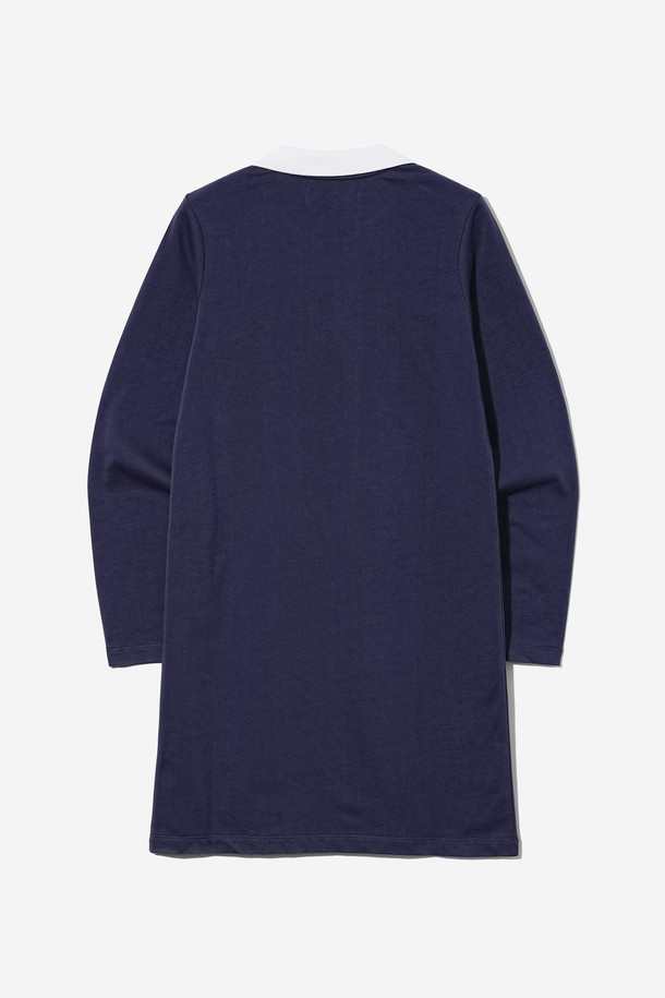 **여성 1919 UCLA 오픈 카라 원피스[NAVY](UB9OP50_45)**

1919 UCLA(유씨엘에이) 오픈 카라 원피스는 캐주얼하고 스포티한 스타일을 연출하는 여성 의류입니다. 네이비 컬러로, 봄, 여름에 얇게 착용하기 좋은 면 소재의 긴 소매 원피스입니다. 오픈 카라 디자인과 UCLA 로고가 특징이며, 여행룩이나 휴가룩으로 활용하기 좋습니다. 레귤러핏으로 편안하게 착용 가능하며, 부드러운 촉감을 선사합니다. 미니멀한 스타일을 선호하는 분들께 추천합니다.
