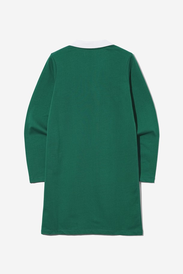 여성 1919 UCLA 오픈 카라 원피스[GREEN](UB9OP50_66)는 캐주얼, 스포티 무드를 연출하는 오픈 카라 원피스입니다. 부드러운 면 소재로 제작되어 편안한 착용감을 선사하며, 봄, 여름 시즌에 적합합니다. 7부 소매 기장에 얇은 두께감으로 시원하게 입을 수 있으며, UCLA 로고와 화이트 배색이 포인트입니다. 레귤러핏으로 제작되어 활동성을 높였으며, 봄 소풍룩에 제격입니다.
