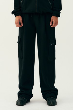 남녀공용 데일리 스몰로고 져지 오버 와이드 카고팬츠[BLACK](UB8LP38_39)