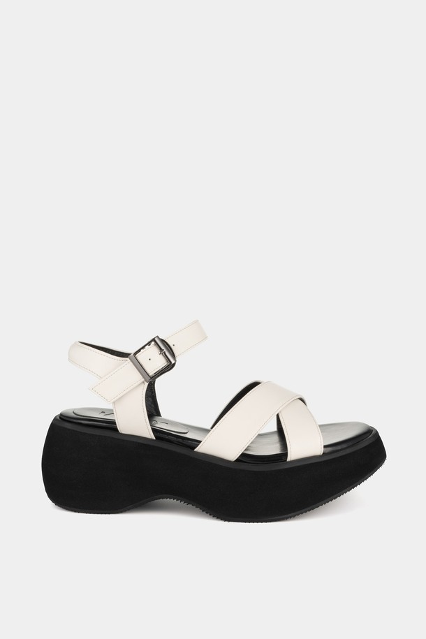 JUJUVI - 샌들 - X-strap platfrom sandals [x 스트랩 플랫폼 샌들] (6cm)