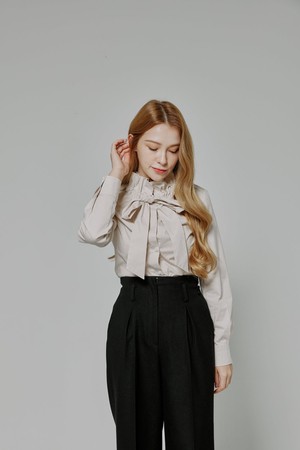 Ruffle Cotton Tie Blouse[beige]