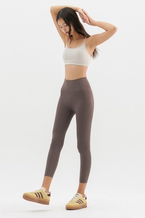 티나 에센셜 8.5부 레깅스