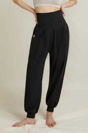 반다 라이트 마이테 펌킨 팬츠