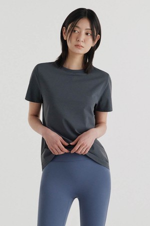 에어소로 스탠다드핏 티셔츠