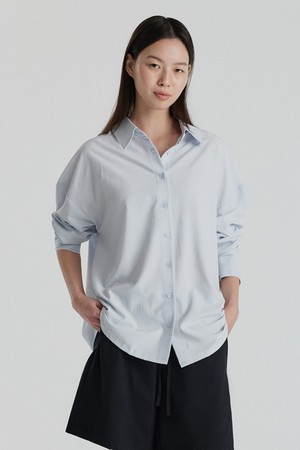 클라우드 터치 오버핏 셔츠