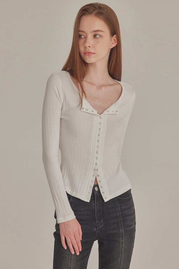 TOPGIRL  - 가디건 - EYELET SNAP BUTTON CARDIGAN_T426OT800