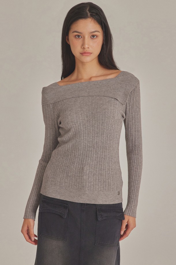 TOPGIRL  - 스웨터 - UNBALANCED COVER SHOULDER KNIT TOP_T423TP100