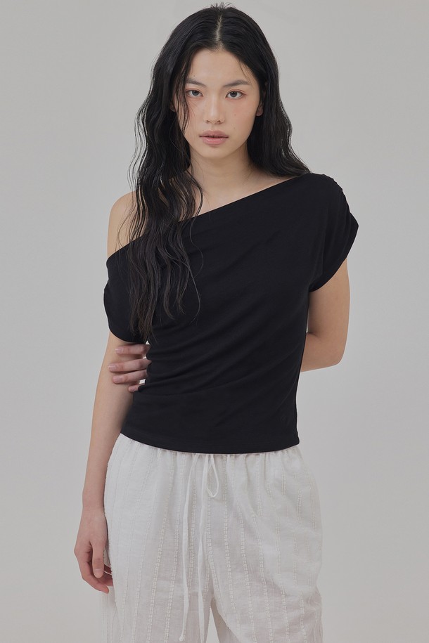 TOPGIRL  - 반소매 티셔츠 - RELAXED FIT SHIRRED DROP SHOULDER TOP_T516TP111