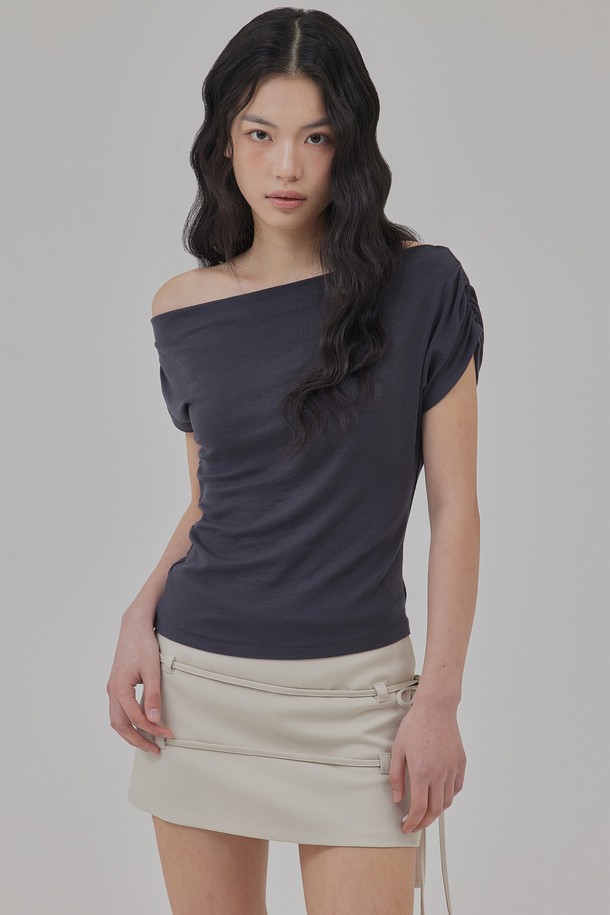 TOPGIRL  - 반소매 티셔츠 - RELAXED FIT SHIRRED DROP SHOULDER TOP_T516TP111