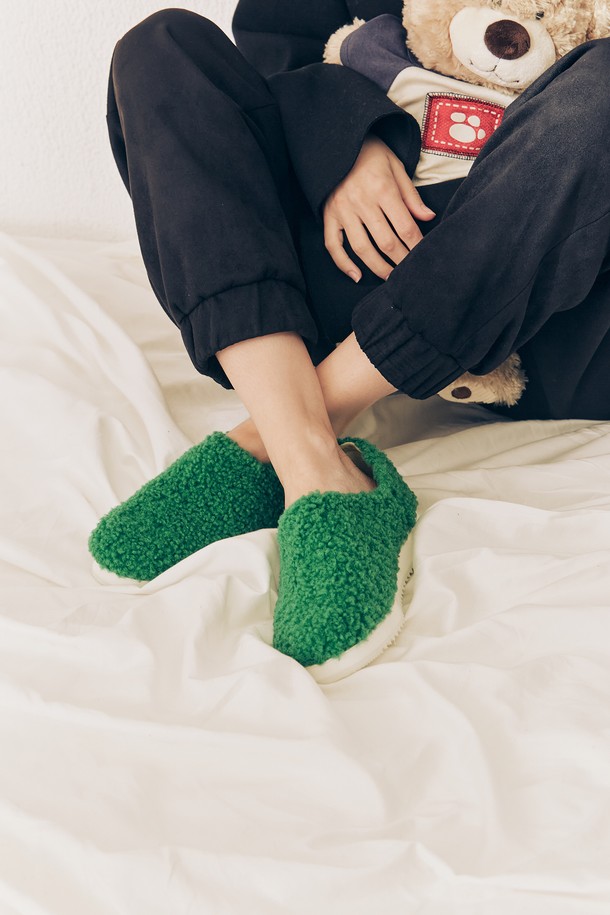 ETELIN - 로퍼 - Holiday Fur Patform Loafers 홀리데이 퍼 플랫폼 슬립온 스니커즈 - Chunky Green