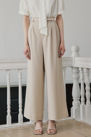 포슬린 핀턱 슬랙스 / 크림