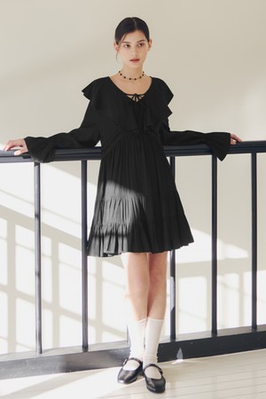 세피아 프릴 원피스 / 블랙