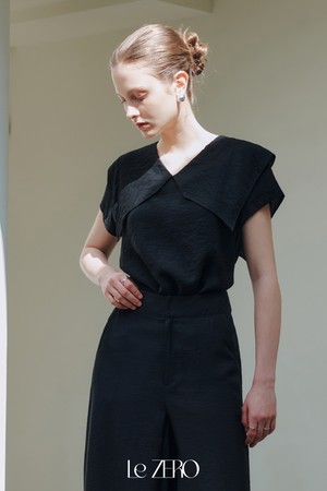 르제로 플로웨어 프릴 블라우스 / 블랙