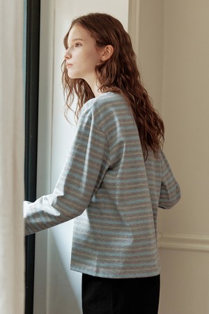 [2컬러] 멀티 스트라이프 라운드 티셔츠
