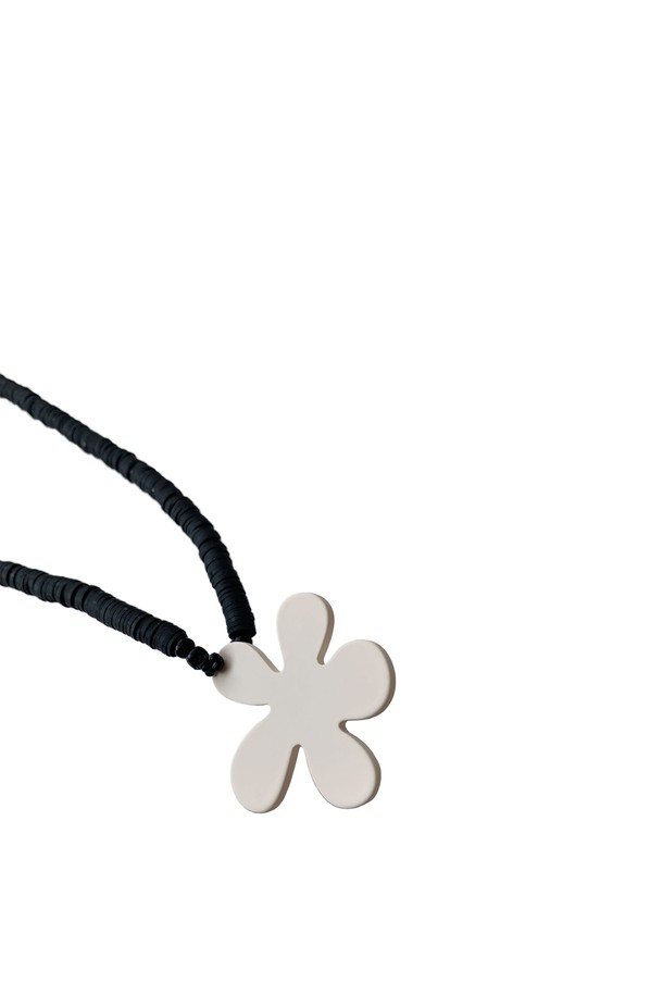 BICE ACHIEVE YOUTH - 키링/참 - BAY DAISY PHONE STRAP BLACK