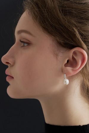 [SILVER] 퓨어 바 펄 귀걸이 JS-25-015E