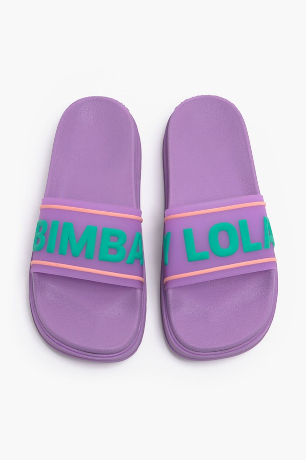 [23SS] 빔바이롤라 바이올렛 로고 플랫폼 플립플랍 B235JIS029VOC는 여성용 플립플랍으로, 여름철 일상에서 편안하게 착용할 수 있습니다. 고무 소재에 오픈형 디자인과 슬라이드 스타일, 플랫폼 굽으로 제작되었으며, 바이올렛, 핑크, 그린 색상으로 출시되었습니다. 가볍고, 로고 패턴으로 포인트를 더한 빔바이롤라 플립플랍으로 편안함과 스타일을 동시에 즐겨보세요.

