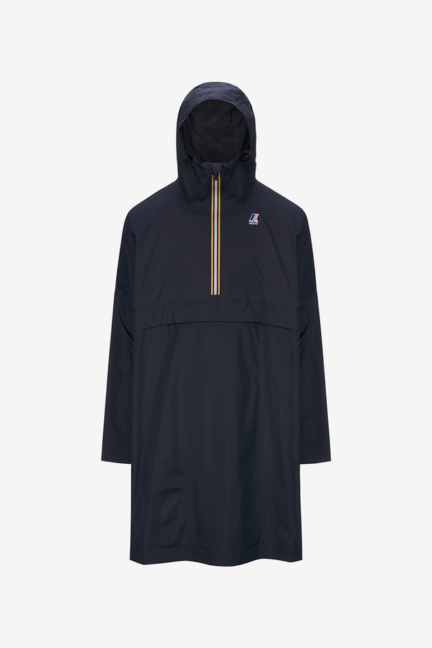 까웨(KWAY) 르브레 4.0 포춘 자켓 Y255EUJ931은 아웃도어 활동과 레인웨어로 활용 가능한 남녀 공용 패커블 자켓입니다. 네이비 색상으로, 봄, 여름, 가을 계절에 적합하며, 윈드브레이커 스타일의 레귤러핏 제품입니다. 얇고 가벼운 나일론 소재에 DWR 발수 가공 및 10,000mm 방수, 10,000g/sqm/24h 투습 기능을 갖춰 방수, 방풍, 통기성, 발수 기능을 제공합니다. 후드 스트링 조절이 가능하며 하프 집업 여밈 방식으로 스포티하고 캐주얼한 스타일을 연출합니다.
