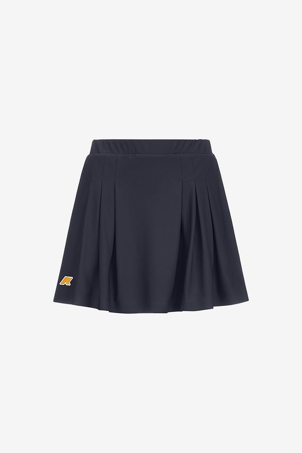 여성 골퍼를 위한 피치 색상의 스커트로, 나일론과 스판덱스 혼방 소재로 제작되어 신축성이 뛰어납니다. 허리 밴딩과 속바지 일체형 디자인으로 편안함을 더했으며, A라인 핏의 미니스커트 스타일로 스포티한 무드를 연출합니다. 봄, 여름 시즌에 적합한 무지 패턴의 레귤러핏 스커트입니다.
