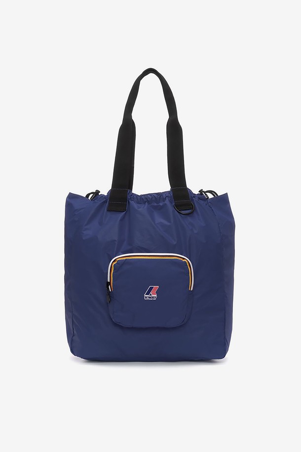 까웨(KWAY) 남성용 르브레 빅토린 백은 네이비 색상의 라지 사이즈 쇼핑백으로, 나일론 소재로 제작되어 가볍고 튼튼합니다. 방수 및 방풍 기능은 물론, 접이식 패커블 디자인으로 휴대성이 뛰어나며 내부 메쉬 포켓과 앞면 카라비너 포켓으로 수납력을 높였습니다. 조절 가능한 드로우스트링과 2mm 웨빙 핸들, RFID 인증 가능으로 실용성을 더했습니다.
