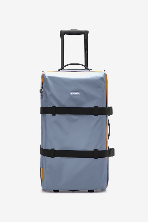 까웨(KWAY) 블로삭 S 여행용 캐리어 Y255EOO197는 여행용으로 적합한 남성용 캐리어입니다. 나일론과 폴리에스테르 소재로 제작되어 방수 및 생활 방수 기능을 갖췄으며, 무지 패턴의 사각 모양 디자인입니다. S 사이즈의 기내용 캐리어로, 4륜 바퀴, 더블 휠, 측면 및 상단 손잡이, 분리형 네임택, 지퍼형 잠금 방식을 특징으로 합니다.
