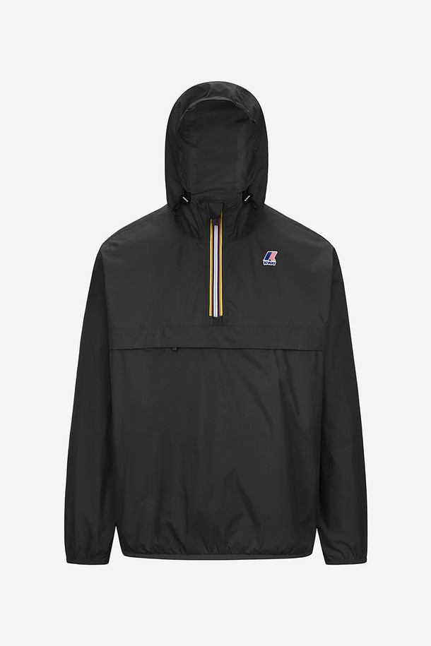 까웨(KWAY) 르브레 4.0 레옹 이스트 아노락 Y255EUJ924는 남성을 위한 블랙 색상의 아노락입니다. 얇은 두께의 나일론 및 리사이클 나일론 소재로 제작되었으며, 방수, 방풍, 발수, 투습 기능을 갖춰 일상 및 아웃도어 활동에 적합합니다. 조절 가능한 후드와 밑단, 방풍 플랩, 엘라스틱 소매, 패커블 디자인이 특징이며, 봄, 가을에 활용하기 좋은 스포티하고 캐주얼한 스타일의 레귤러 핏 아노락입니다.
