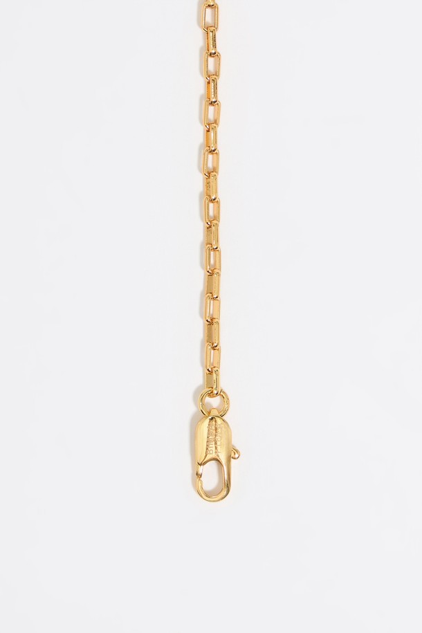 빔바이롤라의 [25SS] 하트 진주 골드 체인 네크리스 B255AIU006GOF는 우아한 스타일을 연출하는 네크리스입니다. 광동과 유리를 주요 소재로 사용했으며, 하트, 진주, 체인 디자인 장식이 돋보입니다. 골드 컬러로 제공되며, 더스트백이 포함될 수 있습니다 (블랙/화이트 중 랜덤).
